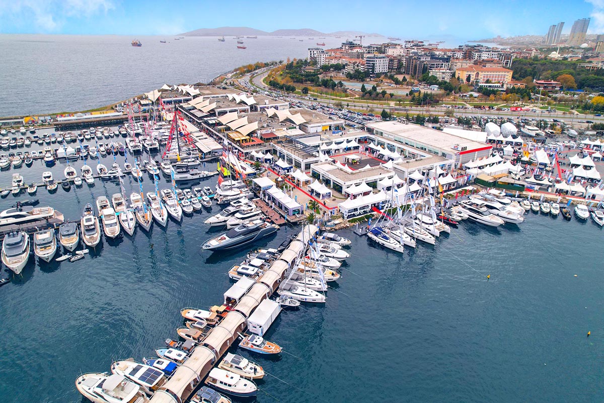 Sanlorenzo SD90, Prestige X60, Prestige M48 premières Turkije vinden plaats op de "Bosphorus Boat Show".